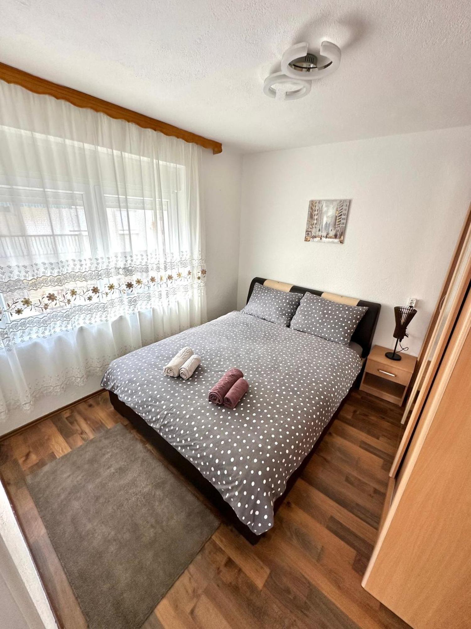 Lara Apartment